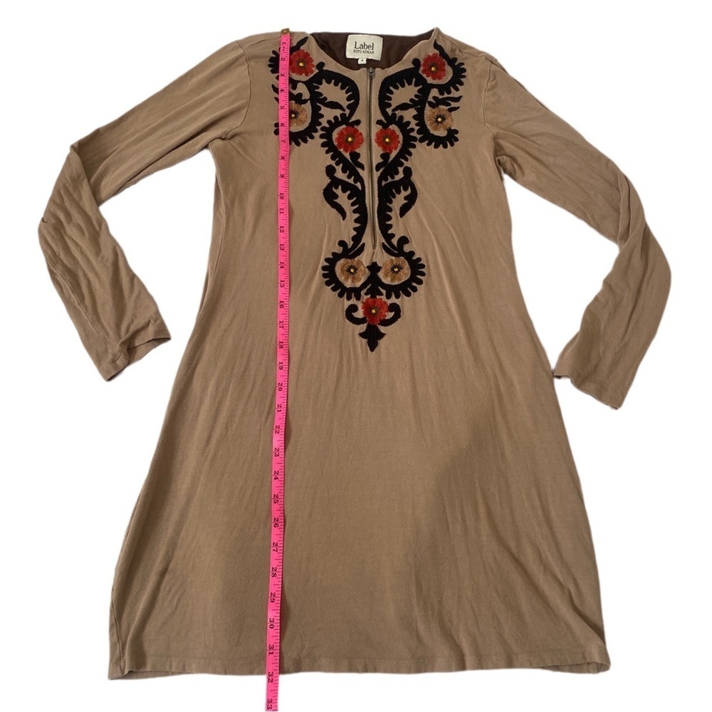 Vintage Ritu Kumar Tan Long Sleeve Boho Dress Red & Black Embroidered Size 4 - Picture 9 of 11